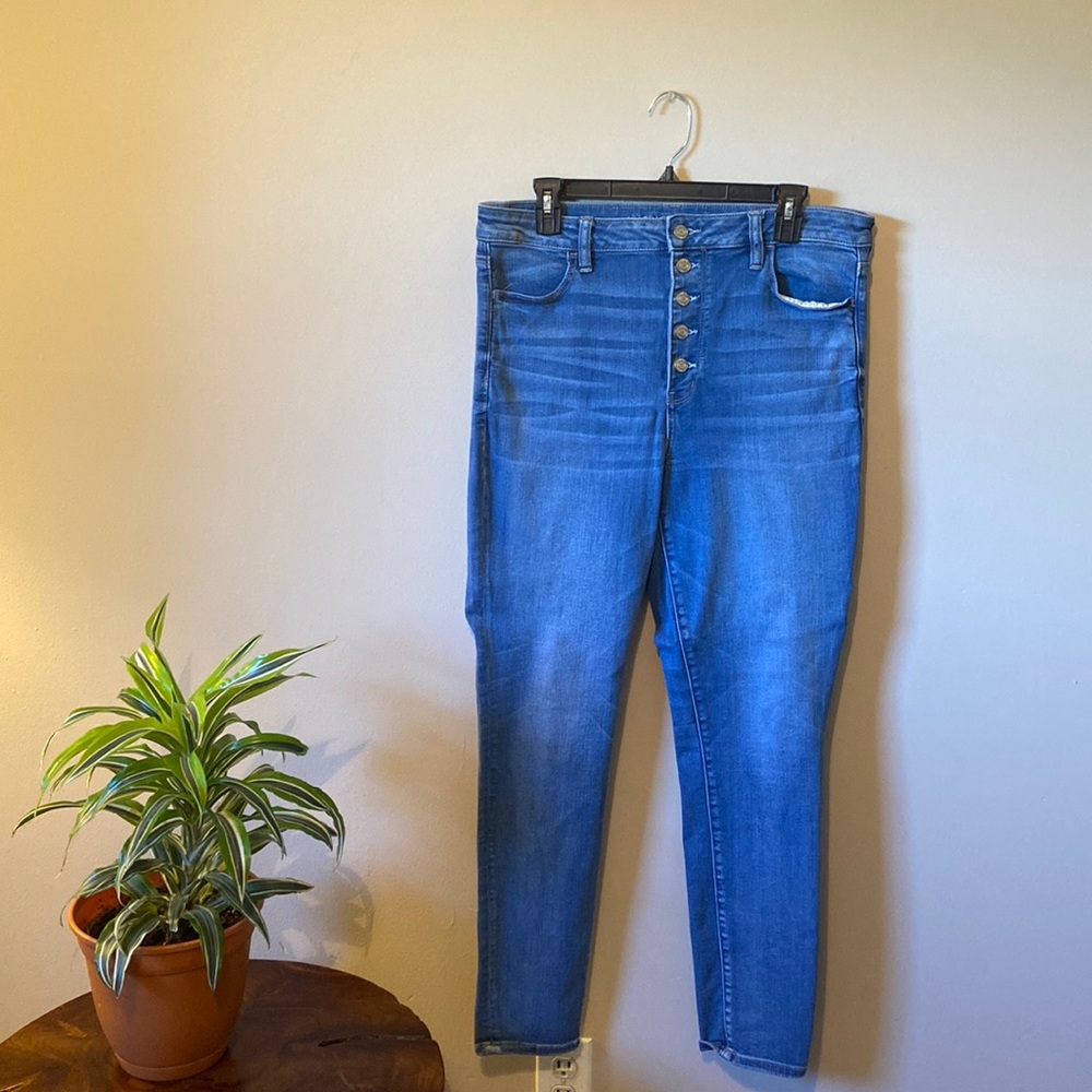American Eagle Button Fly Jean